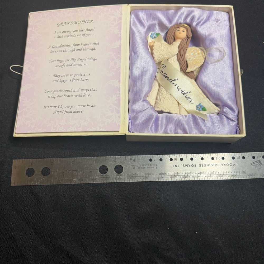 Grandmother Angel Figurine with Wings - Picture 1 of 3